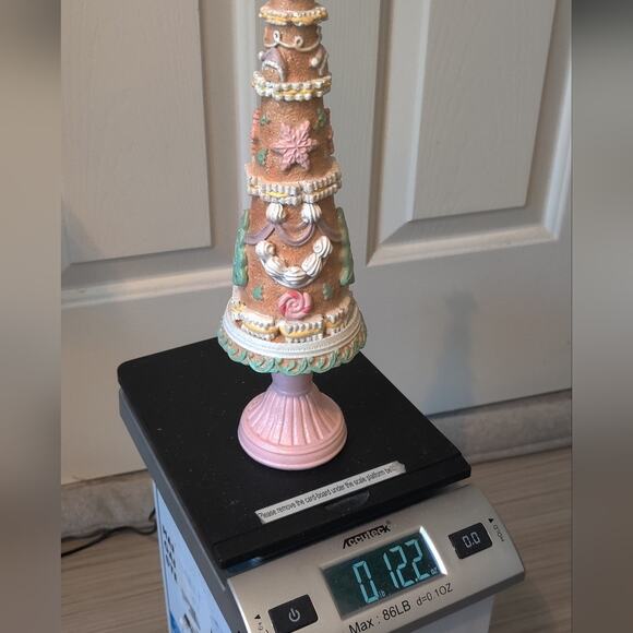 Pastel Pink Sugar Coated Christmas Candyland Sweet Treats Gingerbread Tree - Picture 11 of 12